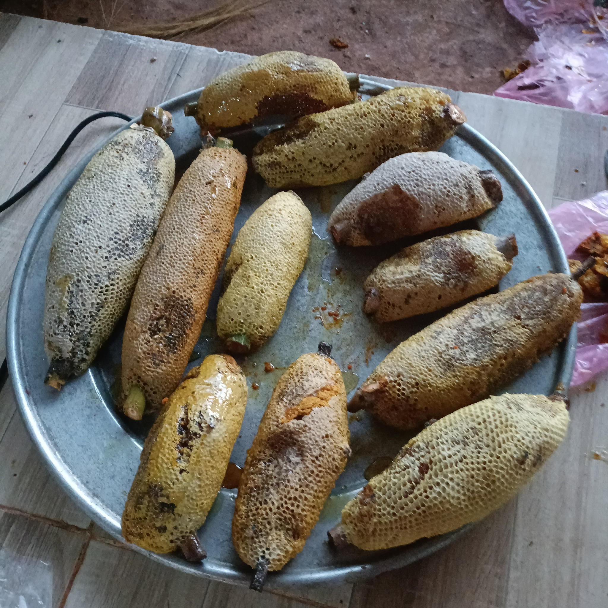 Tổ ong ruồi Daklak cao cấp